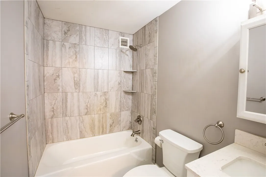 5854 Main Street 501, Amherst, New York 14221, Amherst, New York 14221, 2 Bedroom Bedrooms, 6 Room Rooms,1 BathroomBathrooms,Residential,For Sale,5854 Main Street 501, Amherst, New York 14221,0,R1719088