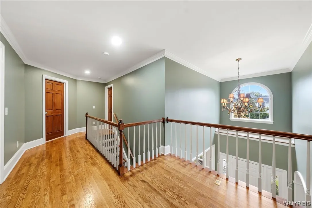 2 story foyer