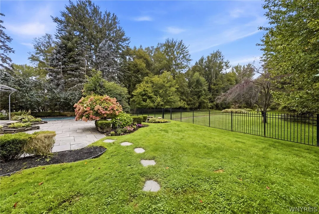 178 Golden Pheasant Drive, Amherst, New York 14068, Amherst, New York 14068, 4 Bedroom Bedrooms, 11 Room Rooms,2 BathroomBathrooms,Residential,For Sale,178 Golden Pheasant Drive, Amherst, New York 14068,0,B1719049