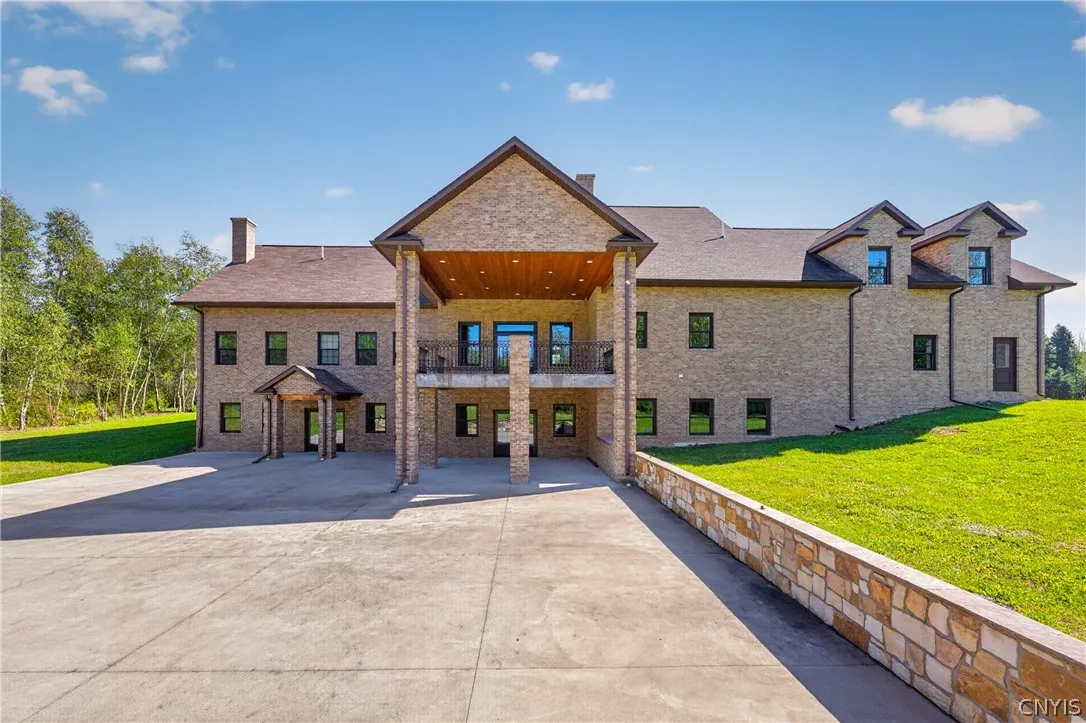 6701 Sutliff Road, Whitestown, New York 13492, Whitestown, New York 13492, 5 Bedroom Bedrooms, 20 Room Rooms,4 BathroomBathrooms,Residential,For Sale,6701 Sutliff Road, Whitestown, New York 13492,0,S1713427