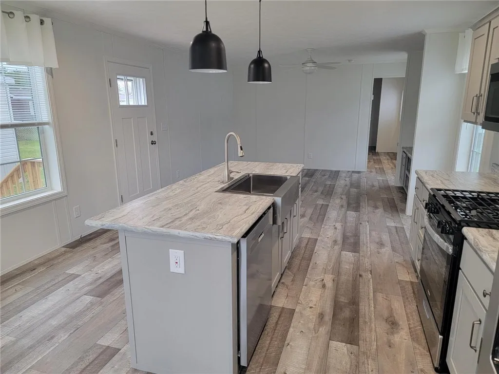 115 Briarwood Drive, Brutus, New York 13166, Brutus, New York 13166, 2 Bedroom Bedrooms, 4 Room Rooms,2 BathroomBathrooms,Residential,For Sale,115 Briarwood Drive, Brutus, New York 13166,0,R1719319