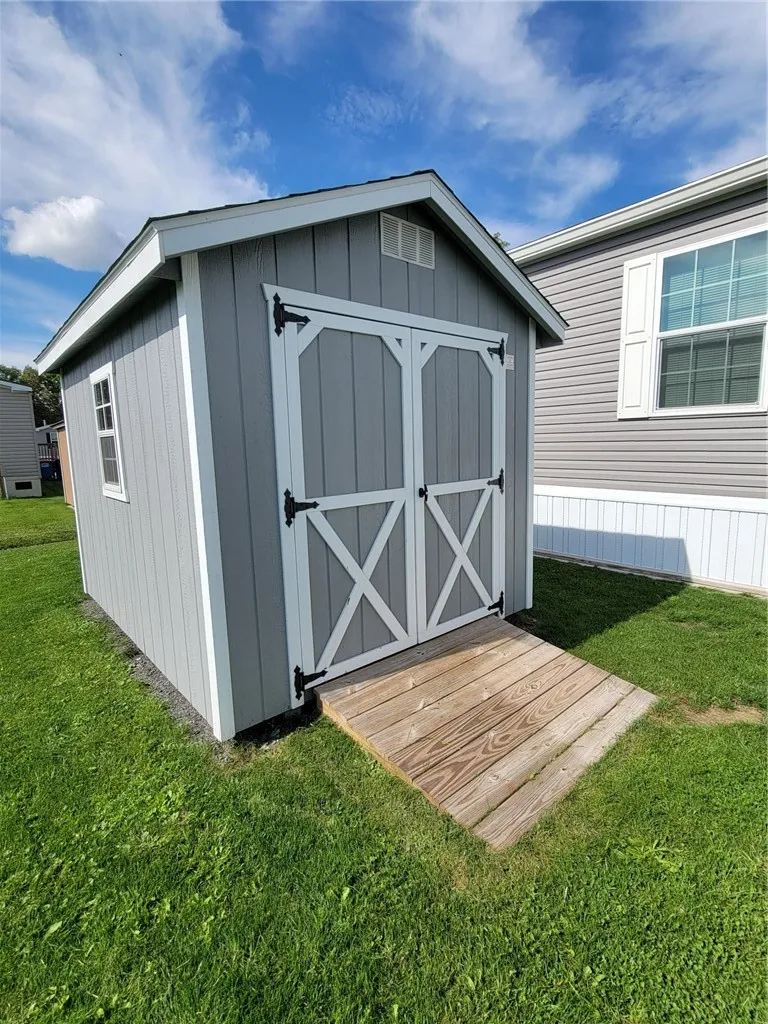 115 Briarwood Drive, Brutus, New York 13166, Brutus, New York 13166, 2 Bedroom Bedrooms, 4 Room Rooms,2 BathroomBathrooms,Residential,For Sale,115 Briarwood Drive, Brutus, New York 13166,0,R1719319
