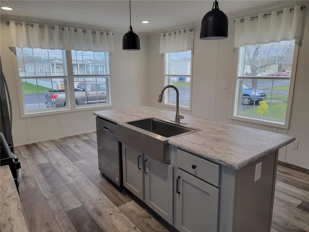115 Briarwood Drive, Brutus, New York 13166, Brutus, New York 13166, 2 Bedroom Bedrooms, 4 Room Rooms,2 BathroomBathrooms,Residential,For Sale,115 Briarwood Drive, Brutus, New York 13166,0,R1719319