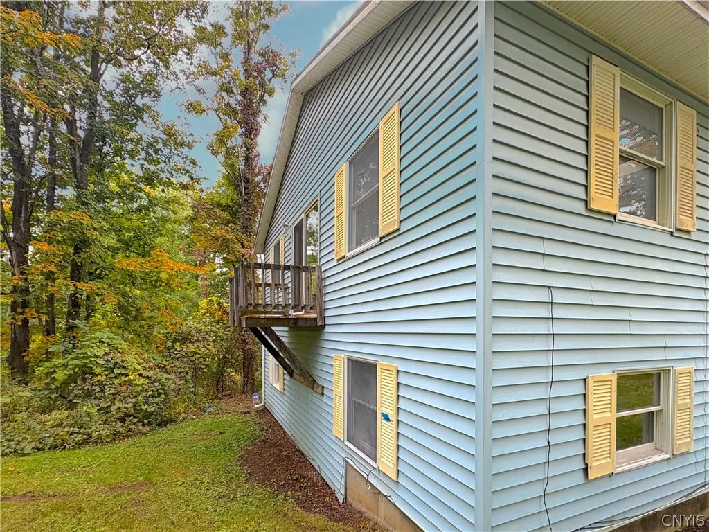 55 White Street, Kirkland, New York 13323, Kirkland, New York 13323, 2 Bedroom Bedrooms, 5 Room Rooms,1 BathroomBathrooms,Residential Lease,For Rent,55 White Street, Kirkland, New York 13323,0,S1719314