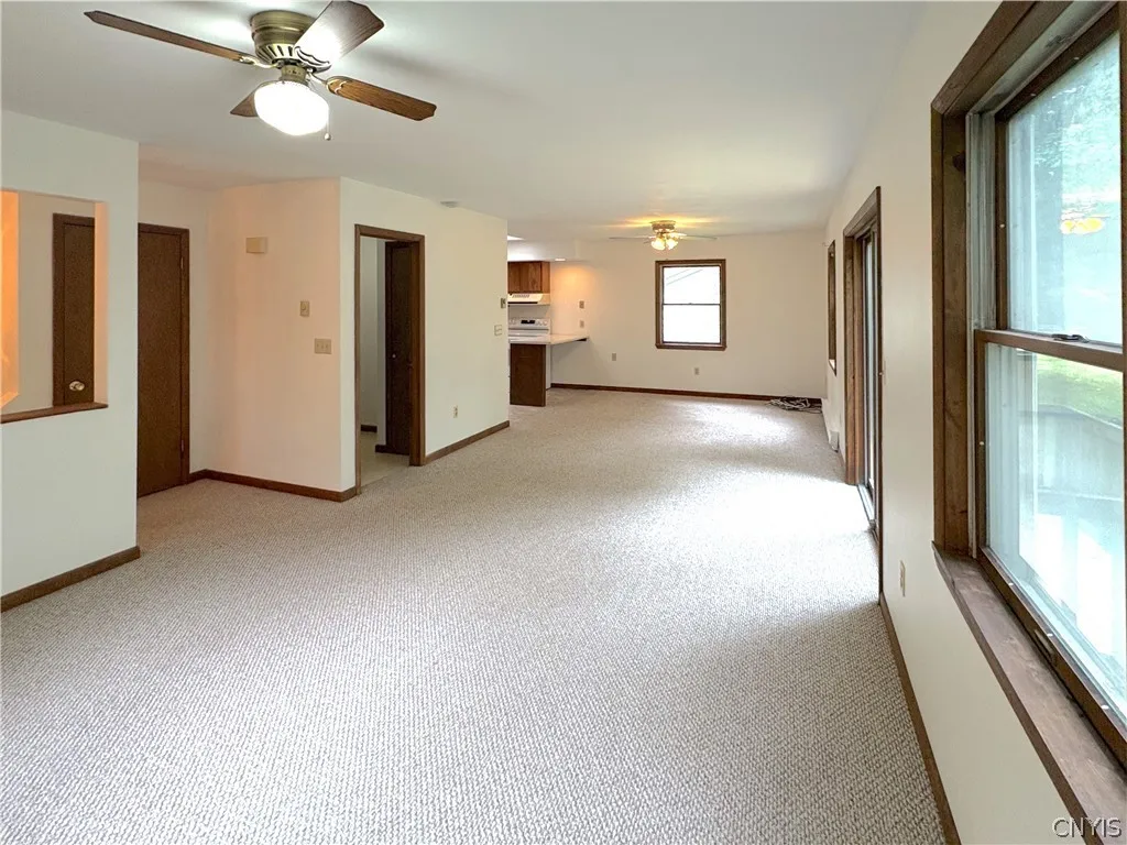 55 White Street, Kirkland, New York 13323, Kirkland, New York 13323, 2 Bedroom Bedrooms, 5 Room Rooms,1 BathroomBathrooms,Residential Lease,For Rent,55 White Street, Kirkland, New York 13323,0,S1719314