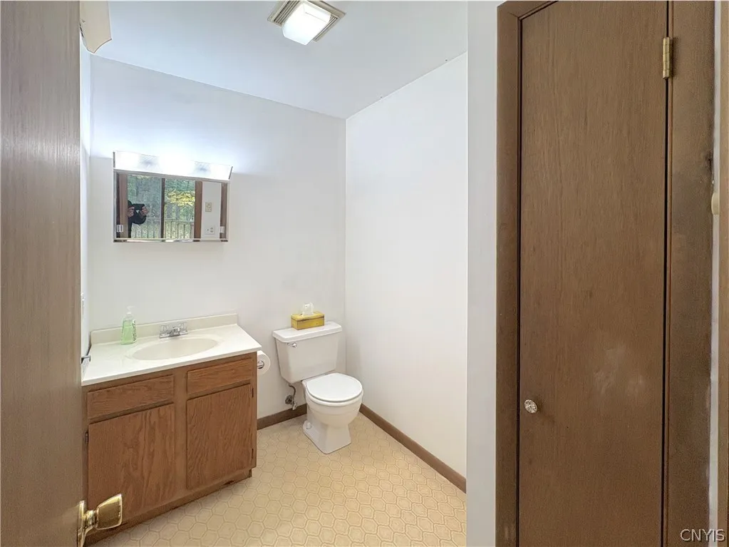 55 White Street, Kirkland, New York 13323, Kirkland, New York 13323, 2 Bedroom Bedrooms, 5 Room Rooms,1 BathroomBathrooms,Residential Lease,For Rent,55 White Street, Kirkland, New York 13323,0,S1719314