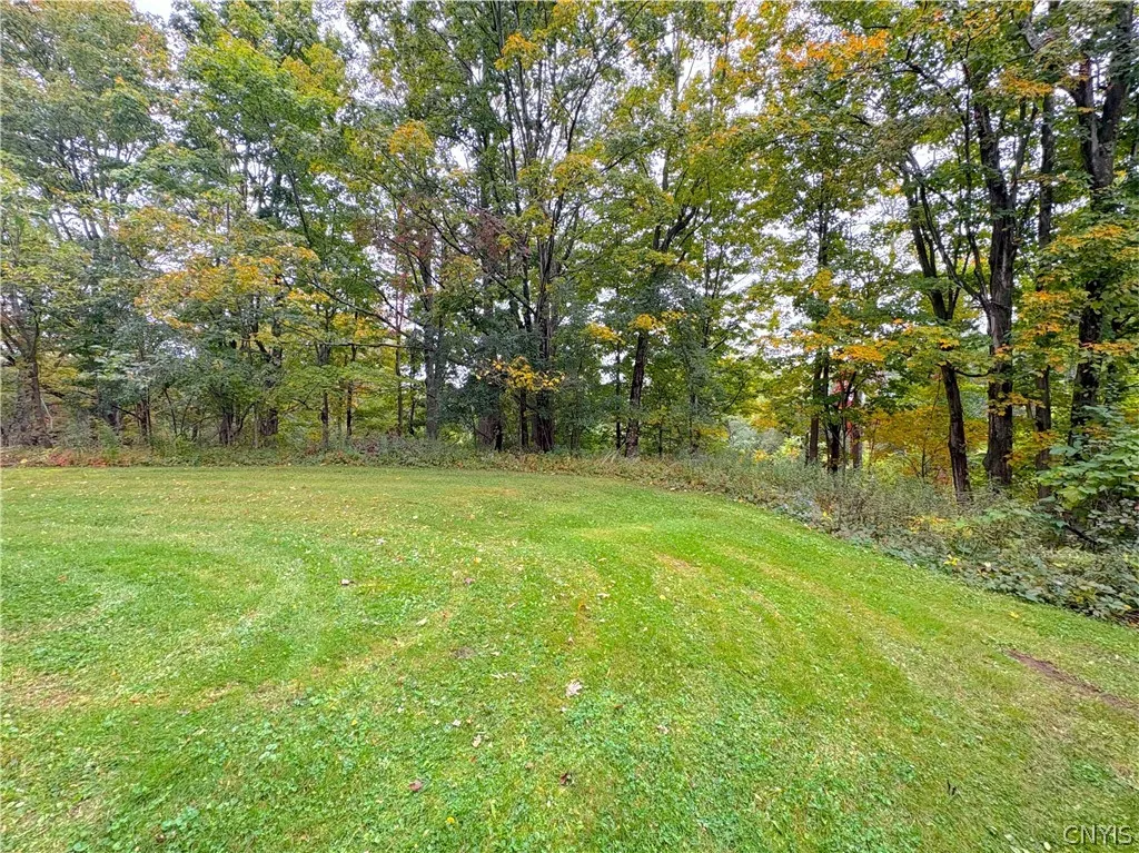 55 White Street, Kirkland, New York 13323, Kirkland, New York 13323, 2 Bedroom Bedrooms, 5 Room Rooms,1 BathroomBathrooms,Residential Lease,For Rent,55 White Street, Kirkland, New York 13323,0,S1719314