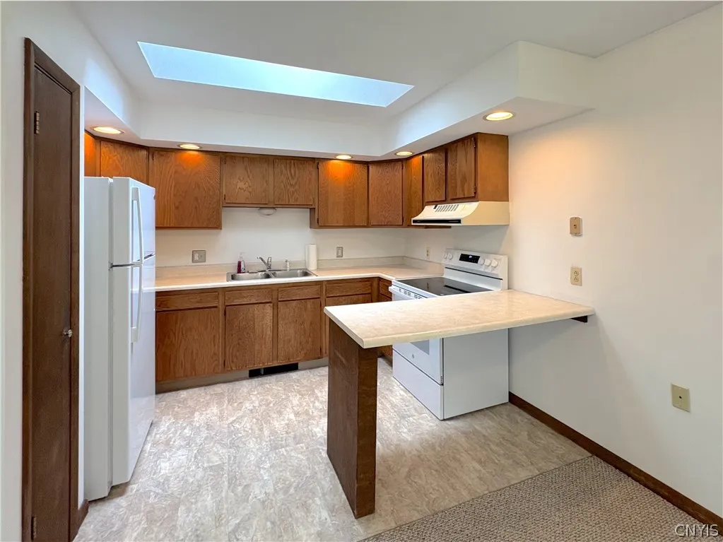 55 White Street, Kirkland, New York 13323, Kirkland, New York 13323, 2 Bedroom Bedrooms, 5 Room Rooms,1 BathroomBathrooms,Residential Lease,For Rent,55 White Street, Kirkland, New York 13323,0,S1719314