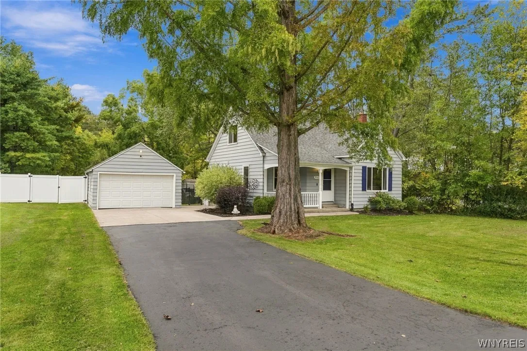 9521 Greiner Road, Clarence, New York 14031, Clarence, New York 14031, 3 Bedroom Bedrooms, 6 Room Rooms,1 BathroomBathrooms,Residential,For Sale,9521 Greiner Road, Clarence, New York 14031,0,B1718469