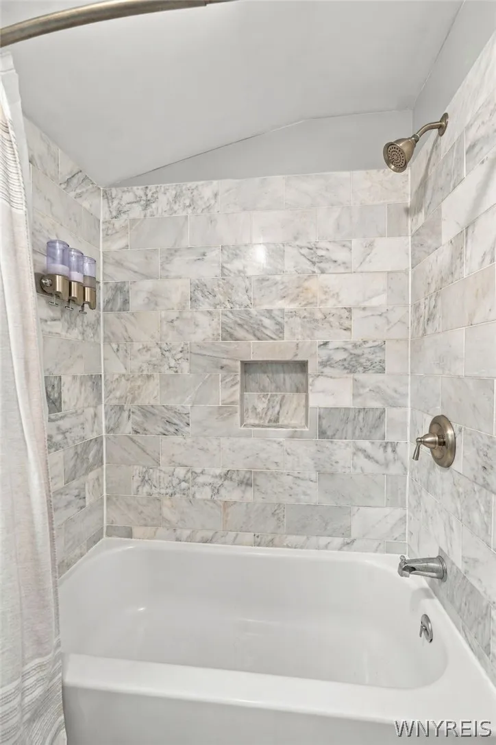 9521 Greiner Road, Clarence, New York 14031, Clarence, New York 14031, 3 Bedroom Bedrooms, 6 Room Rooms,1 BathroomBathrooms,Residential,For Sale,9521 Greiner Road, Clarence, New York 14031,0,B1718469