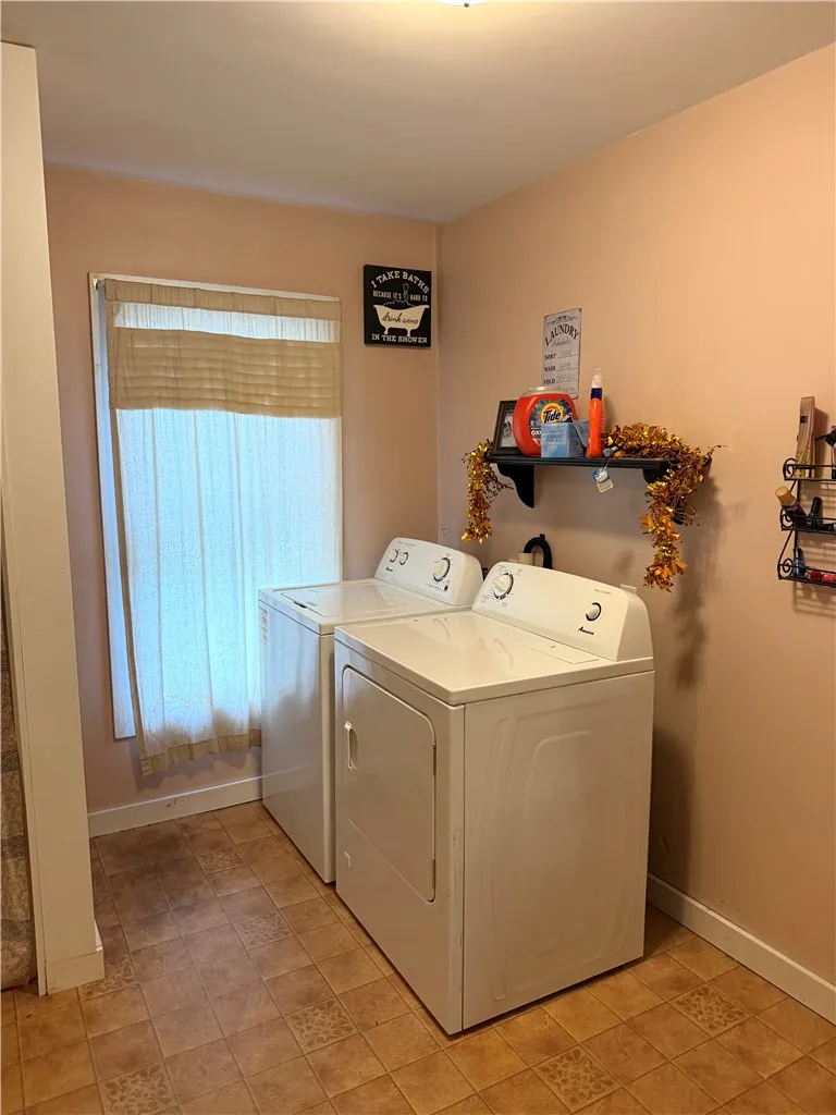 29 Hickok Avenue, Norwich, New York 13815, Norwich, New York 13815, 3 Bedroom Bedrooms, 9 Room Rooms,1 BathroomBathrooms,Residential,For Sale,29 Hickok Avenue, Norwich, New York 13815,0,R1718109