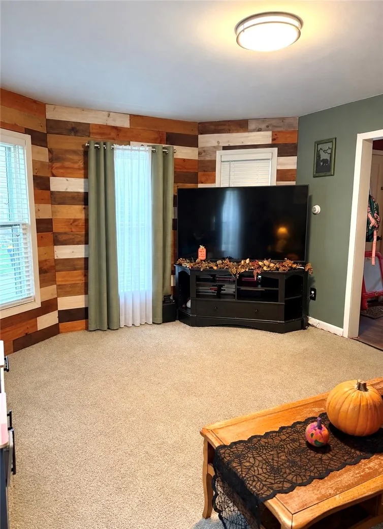 29 Hickok Avenue, Norwich, New York 13815, Norwich, New York 13815, 3 Bedroom Bedrooms, 9 Room Rooms,1 BathroomBathrooms,Residential,For Sale,29 Hickok Avenue, Norwich, New York 13815,0,R1718109