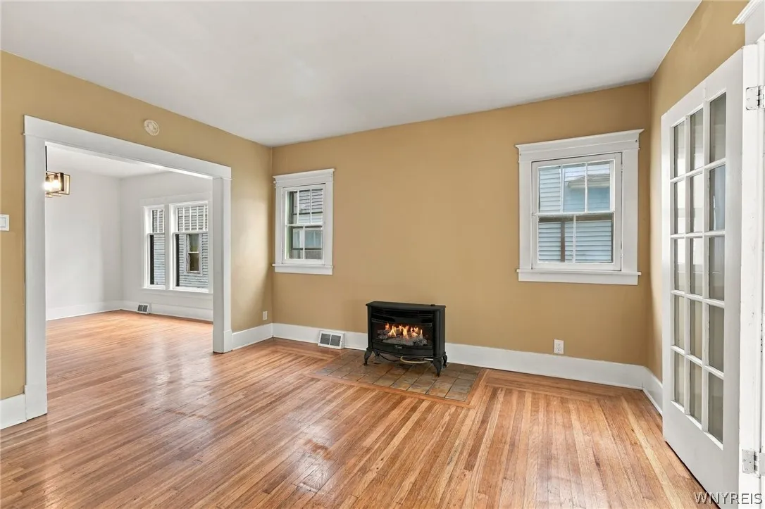 798 Abbott Road, Buffalo, New York 14220, Buffalo, New York 14220, 6 Bedroom Bedrooms, ,2 BathroomBathrooms,Residential,For Sale,798 Abbott Road, Buffalo, New York 14220,0,B1719239