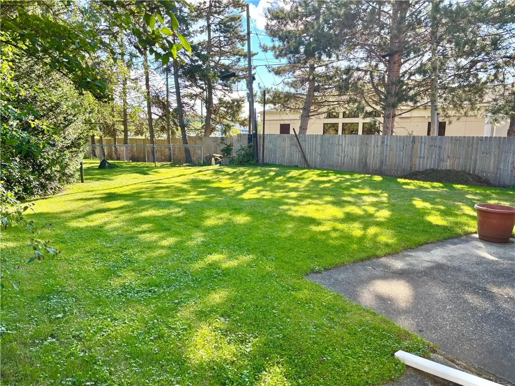 2137 West Ridge Road, Greece, New York 14626, Greece, New York 14626, 3 Bedroom Bedrooms, 9 Room Rooms,1 BathroomBathrooms,Residential,For Sale,2137 West Ridge Road, Greece, New York 14626,0,R1718961