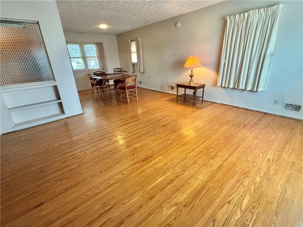 2137 West Ridge Road, Greece, New York 14626, Greece, New York 14626, 3 Bedroom Bedrooms, 9 Room Rooms,1 BathroomBathrooms,Residential,For Sale,2137 West Ridge Road, Greece, New York 14626,0,R1718961