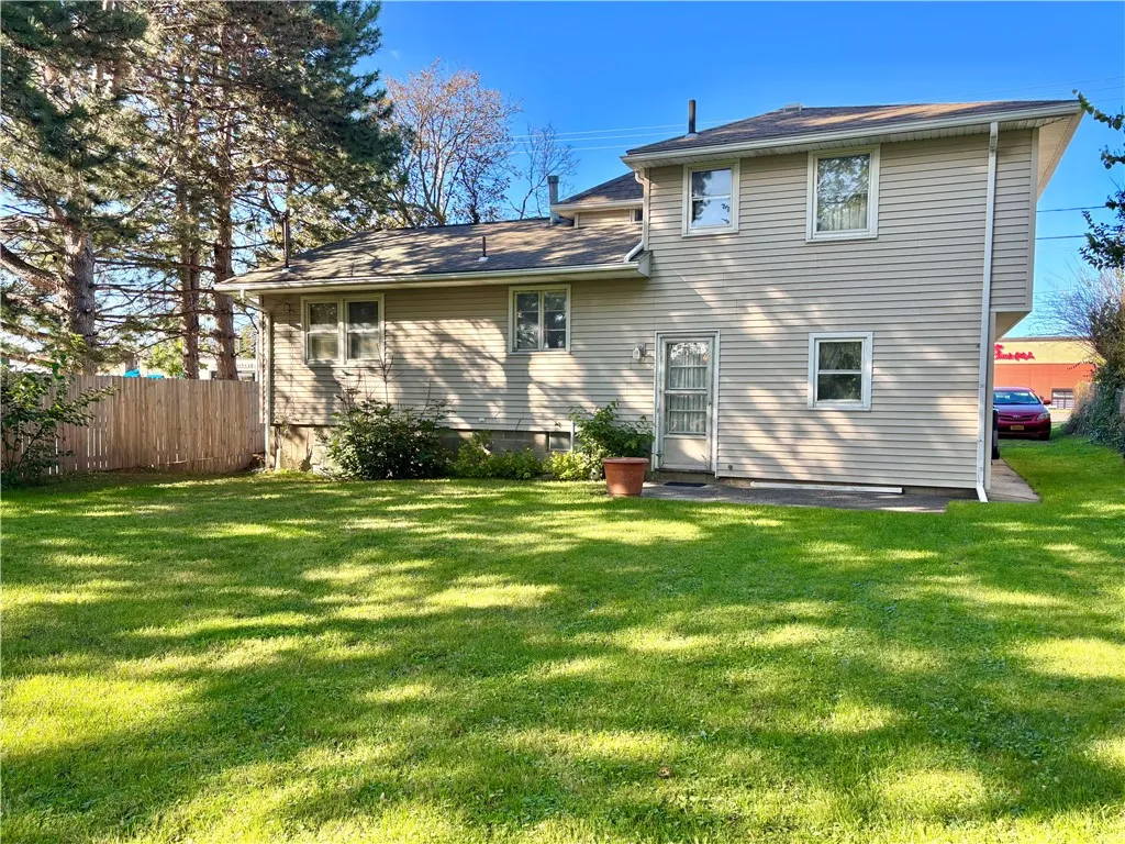 2137 West Ridge Road, Greece, New York 14626, Greece, New York 14626, 3 Bedroom Bedrooms, 9 Room Rooms,1 BathroomBathrooms,Residential,For Sale,2137 West Ridge Road, Greece, New York 14626,0,R1718961