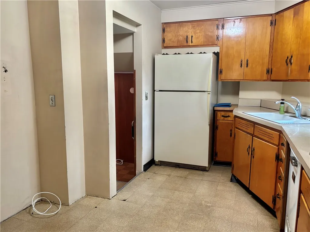 2137 West Ridge Road, Greece, New York 14626, Greece, New York 14626, 3 Bedroom Bedrooms, 9 Room Rooms,1 BathroomBathrooms,Residential,For Sale,2137 West Ridge Road, Greece, New York 14626,0,R1718961