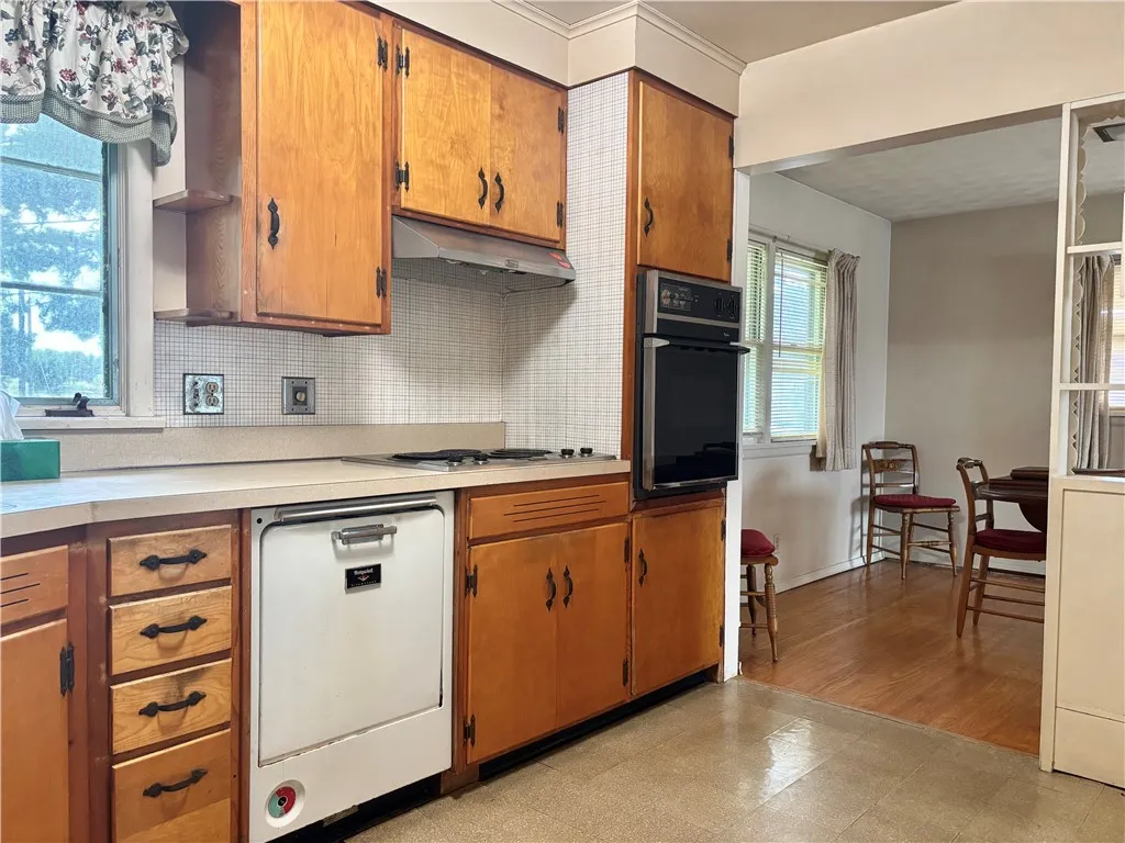 2137 West Ridge Road, Greece, New York 14626, Greece, New York 14626, 3 Bedroom Bedrooms, 9 Room Rooms,1 BathroomBathrooms,Residential,For Sale,2137 West Ridge Road, Greece, New York 14626,0,R1718961