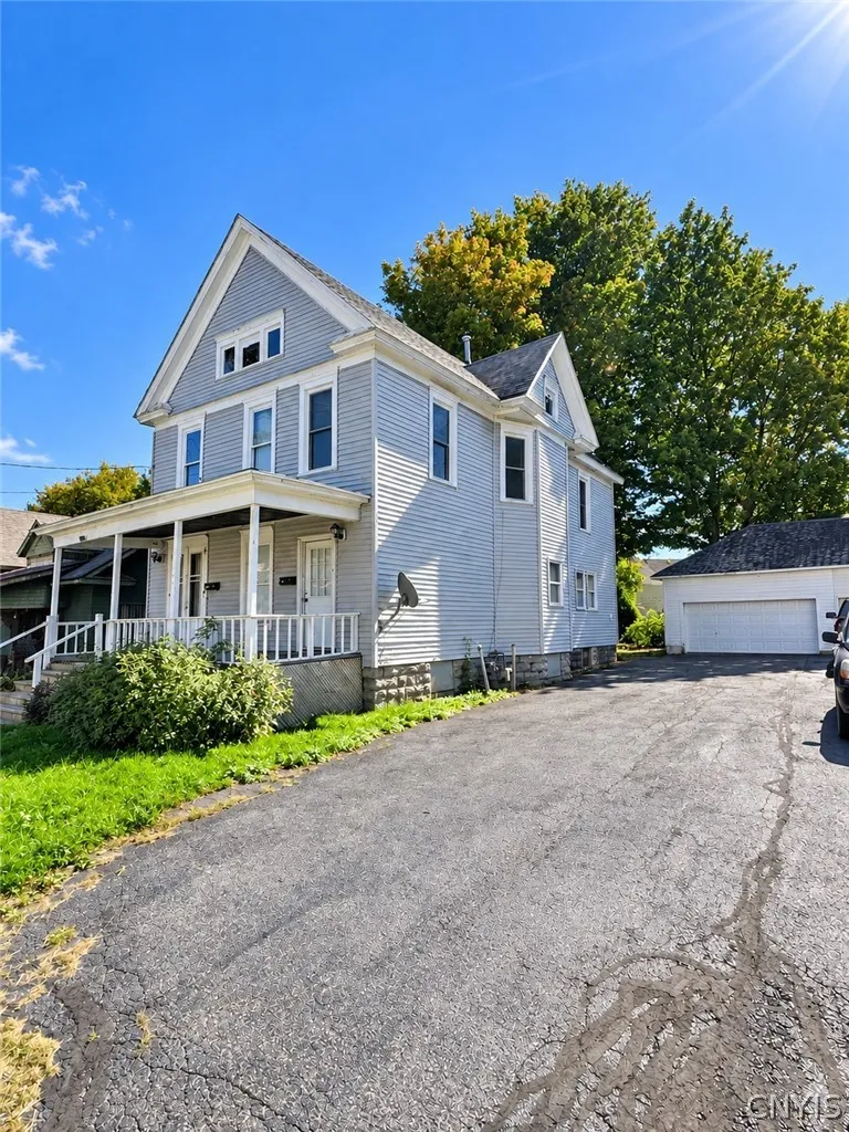 502 Academy Street, Watertown City, New York 13601, Watertown City, New York 13601, 4 Bedroom Bedrooms, ,2 BathroomBathrooms,Residential,For Sale,502 Academy Street, Watertown City, New York 13601,0,S1716250