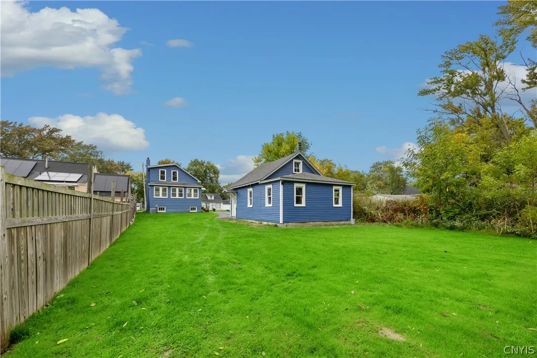 207 Garden City Drive, Salina, New York 13211, Salina, New York 13211, 3 Bedroom Bedrooms, 8 Room Rooms,1 BathroomBathrooms,Residential,For Sale,207 Garden City Drive, Salina, New York 13211,0,S1719358