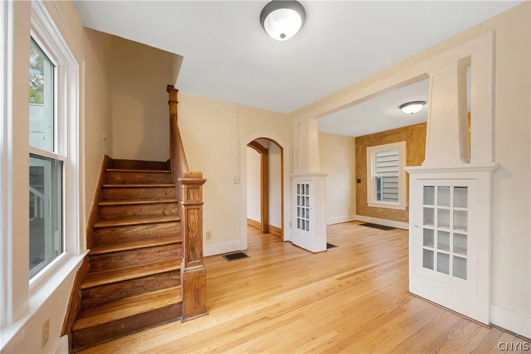207 Garden City Drive, Salina, New York 13211, Salina, New York 13211, 3 Bedroom Bedrooms, 8 Room Rooms,1 BathroomBathrooms,Residential,For Sale,207 Garden City Drive, Salina, New York 13211,0,S1719358