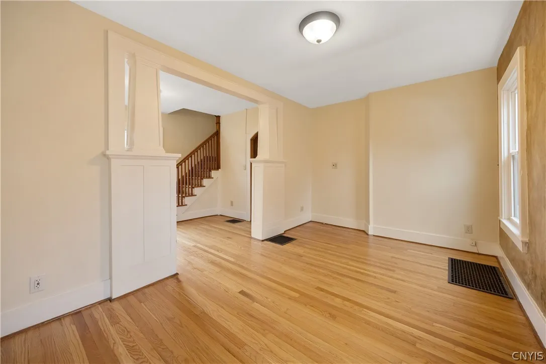 207 Garden City Drive, Salina, New York 13211, Salina, New York 13211, 3 Bedroom Bedrooms, 8 Room Rooms,1 BathroomBathrooms,Residential,For Sale,207 Garden City Drive, Salina, New York 13211,0,S1719358