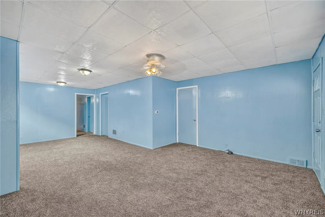 333 Vermont Street, Buffalo, New York 14213, Buffalo, New York 14213, 6 Bedroom Bedrooms, ,2 BathroomBathrooms,Residential,For Sale,333 Vermont Street, Buffalo, New York 14213,0,B1719353