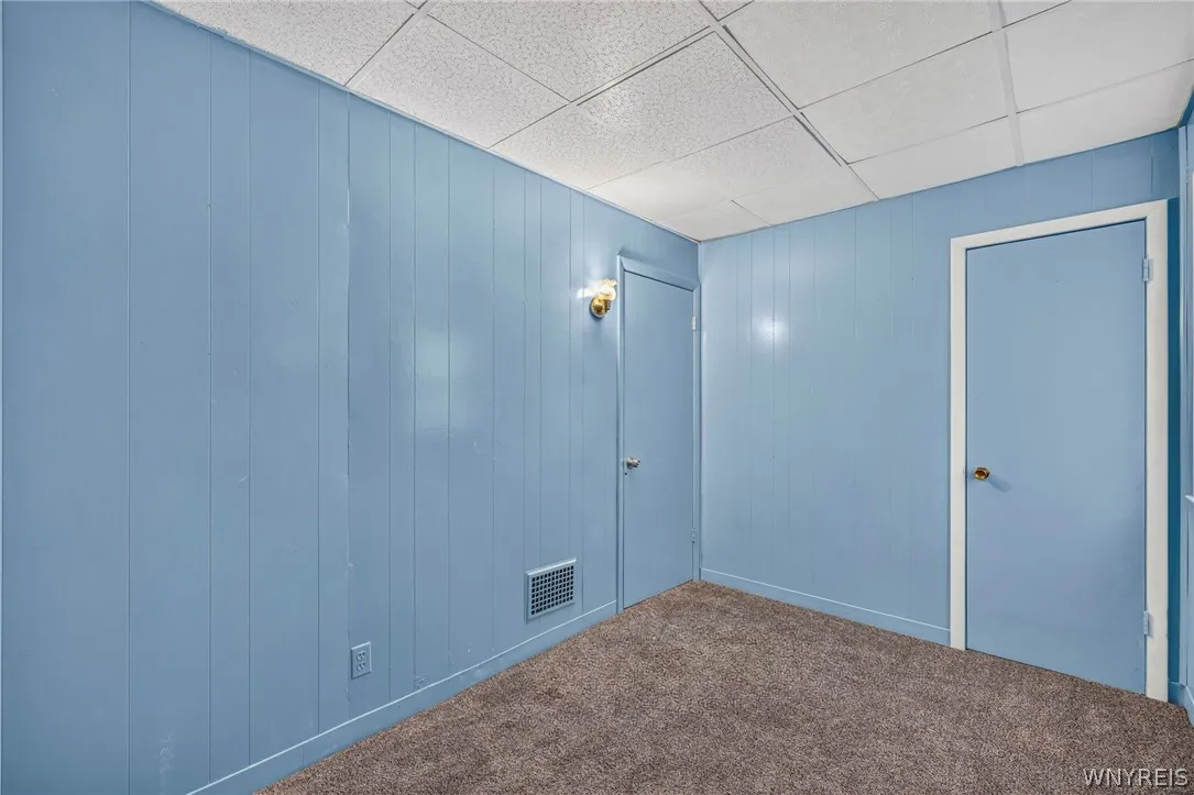 333 Vermont Street, Buffalo, New York 14213, Buffalo, New York 14213, 6 Bedroom Bedrooms, ,2 BathroomBathrooms,Residential,For Sale,333 Vermont Street, Buffalo, New York 14213,0,B1719353