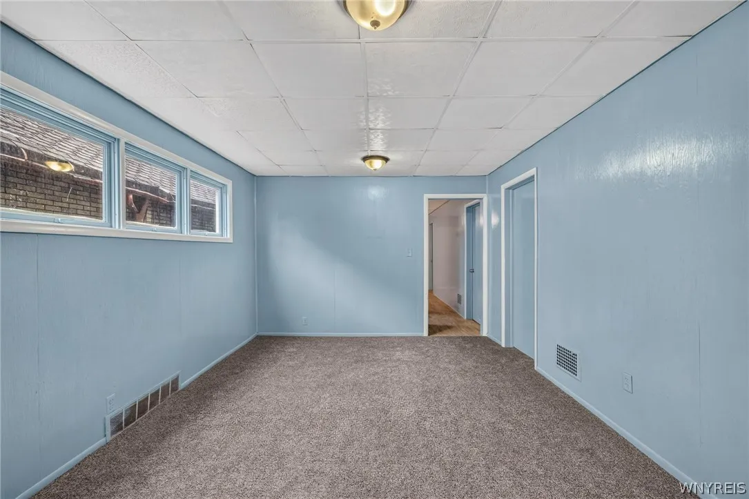 333 Vermont Street, Buffalo, New York 14213, Buffalo, New York 14213, 6 Bedroom Bedrooms, ,2 BathroomBathrooms,Residential,For Sale,333 Vermont Street, Buffalo, New York 14213,0,B1719353