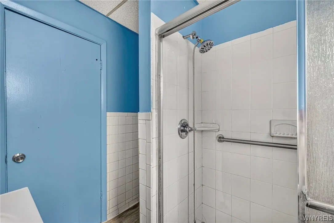 333 Vermont Street, Buffalo, New York 14213, Buffalo, New York 14213, 6 Bedroom Bedrooms, ,2 BathroomBathrooms,Residential,For Sale,333 Vermont Street, Buffalo, New York 14213,0,B1719353