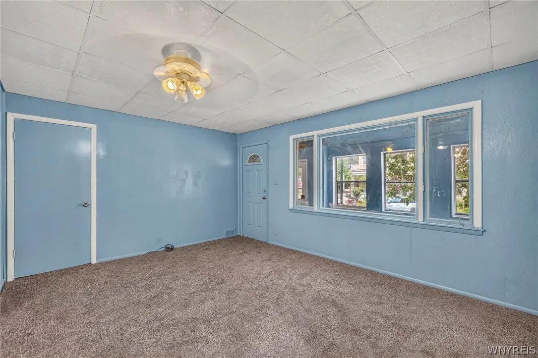 333 Vermont Street, Buffalo, New York 14213, Buffalo, New York 14213, 6 Bedroom Bedrooms, ,2 BathroomBathrooms,Residential,For Sale,333 Vermont Street, Buffalo, New York 14213,0,B1719353