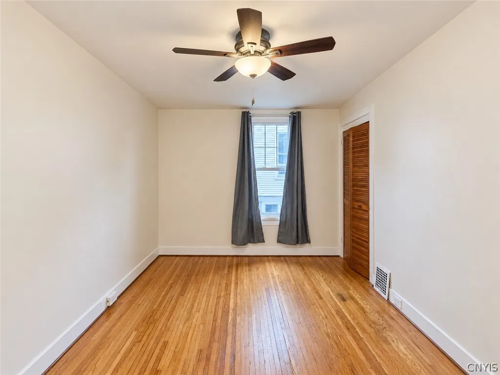 Upstairs Bedroom 1