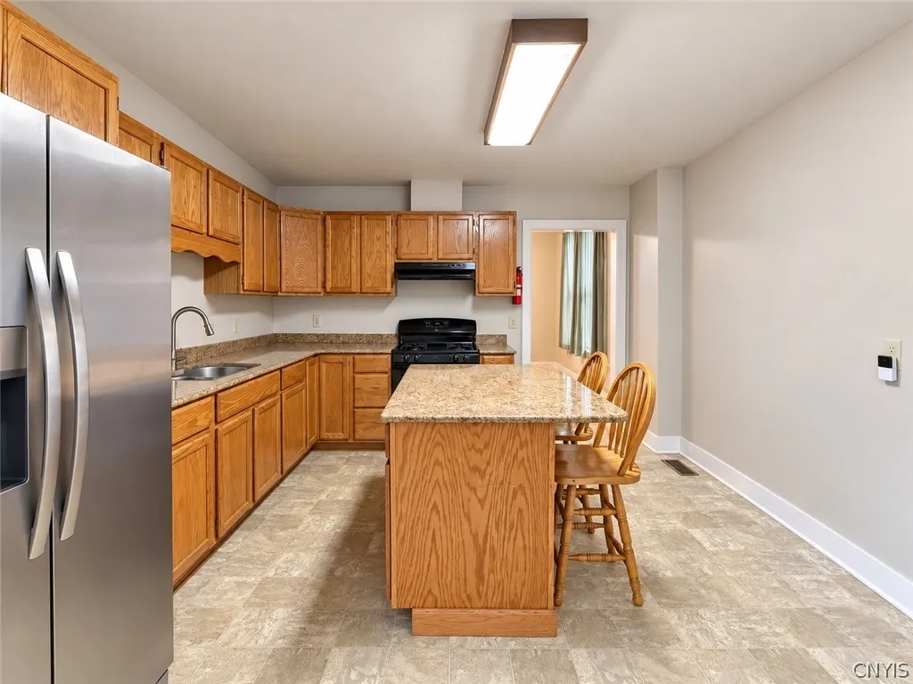 107 Ross Place, Auburn, New York 13021, Auburn, New York 13021, 2 Bedroom Bedrooms, 6 Room Rooms,1 BathroomBathrooms,Residential Lease,For Rent,107 Ross Place, Auburn, New York 13021,0,S1719212