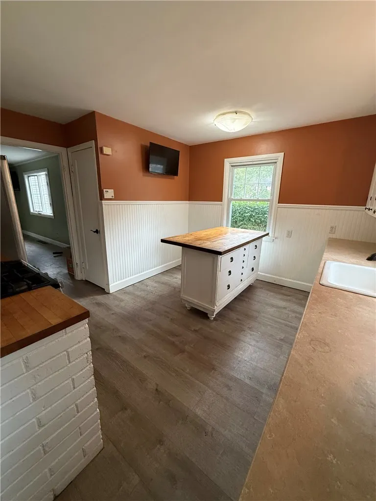 148 Tamarack Drive, Irondequoit, New York 14622, Irondequoit, New York 14622, 3 Bedroom Bedrooms, 7 Room Rooms,2 BathroomBathrooms,Residential,For Sale,148 Tamarack Drive, Irondequoit, New York 14622,0,R1719228