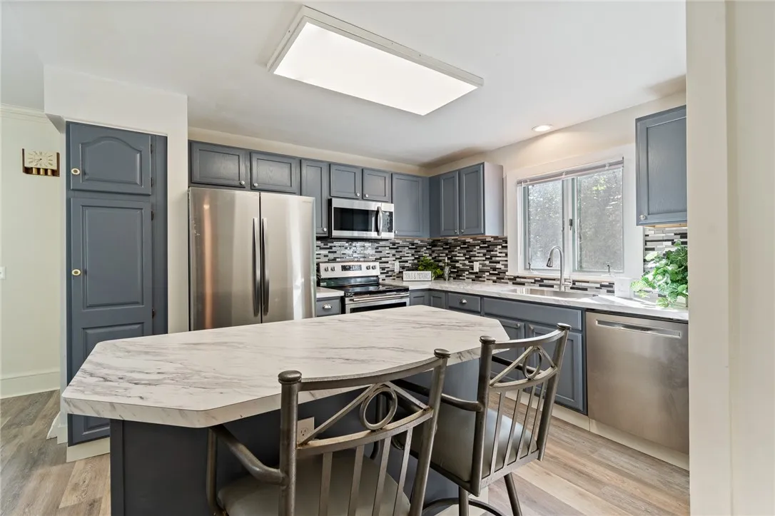 This roomy kitchen will be the entertainment hub of the home!