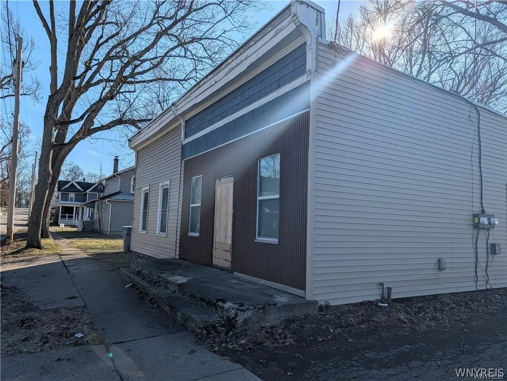 165 Erie Street, Lockport City, New York 14094, Lockport City, New York 14094, 3 Bedroom Bedrooms, ,2 BathroomBathrooms,Residential,For Sale,165 Erie Street, Lockport City, New York 14094,0,B1719370