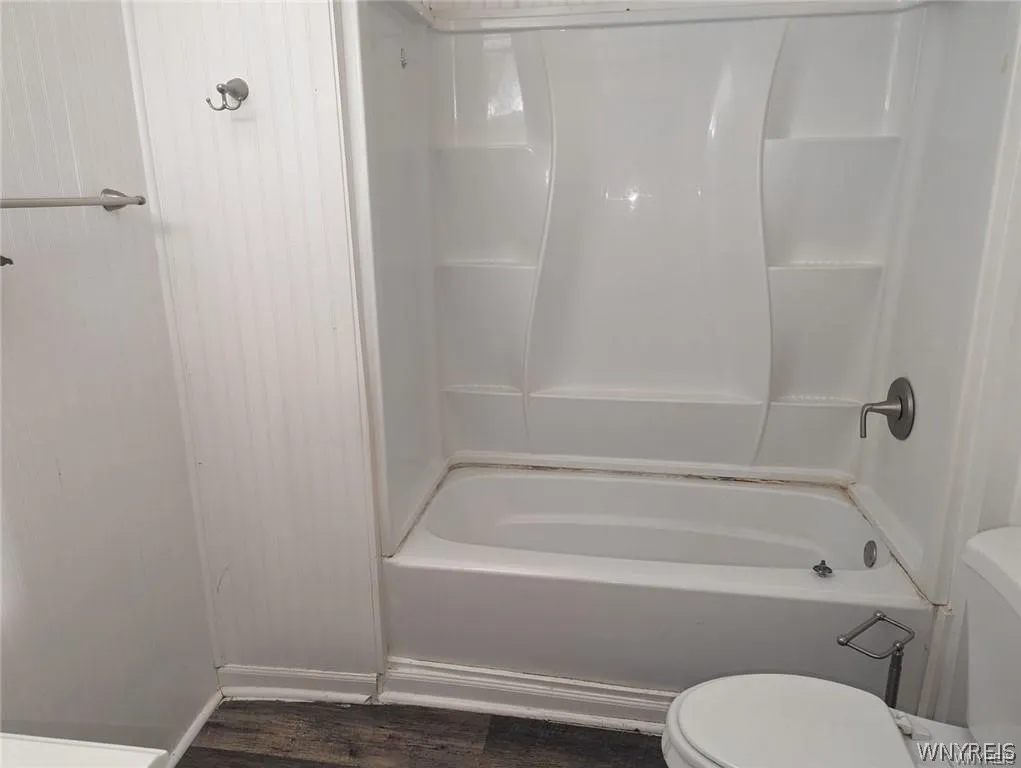 165 Erie Street, Lockport City, New York 14094, Lockport City, New York 14094, 3 Bedroom Bedrooms, ,2 BathroomBathrooms,Residential,For Sale,165 Erie Street, Lockport City, New York 14094,0,B1719370