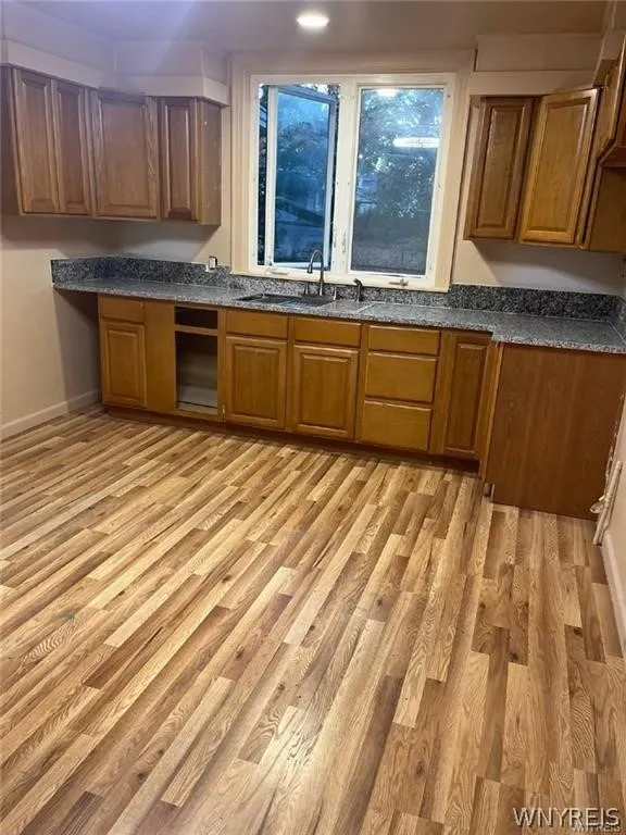 165 Erie Street, Lockport City, New York 14094, Lockport City, New York 14094, 3 Bedroom Bedrooms, ,2 BathroomBathrooms,Residential,For Sale,165 Erie Street, Lockport City, New York 14094,0,B1719370
