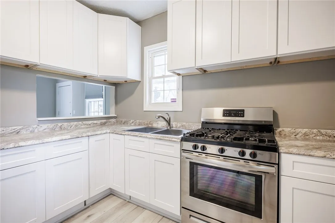 202 Pennsylvania Avenue, Rochester, New York 14609, Rochester, New York 14609, 2 Bedroom Bedrooms, 7 Room Rooms,1 BathroomBathrooms,Residential,For Sale,202 Pennsylvania Avenue, Rochester, New York 14609,0,R1717152