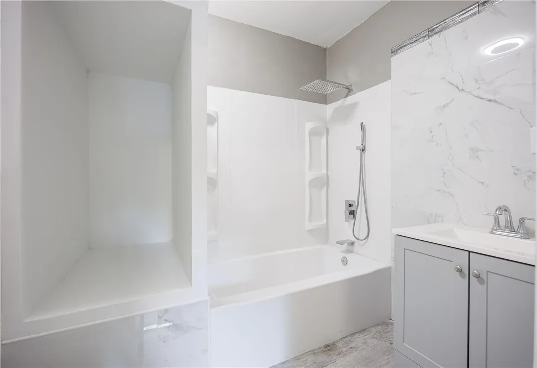 202 Pennsylvania Avenue, Rochester, New York 14609, Rochester, New York 14609, 2 Bedroom Bedrooms, 7 Room Rooms,1 BathroomBathrooms,Residential,For Sale,202 Pennsylvania Avenue, Rochester, New York 14609,0,R1717152