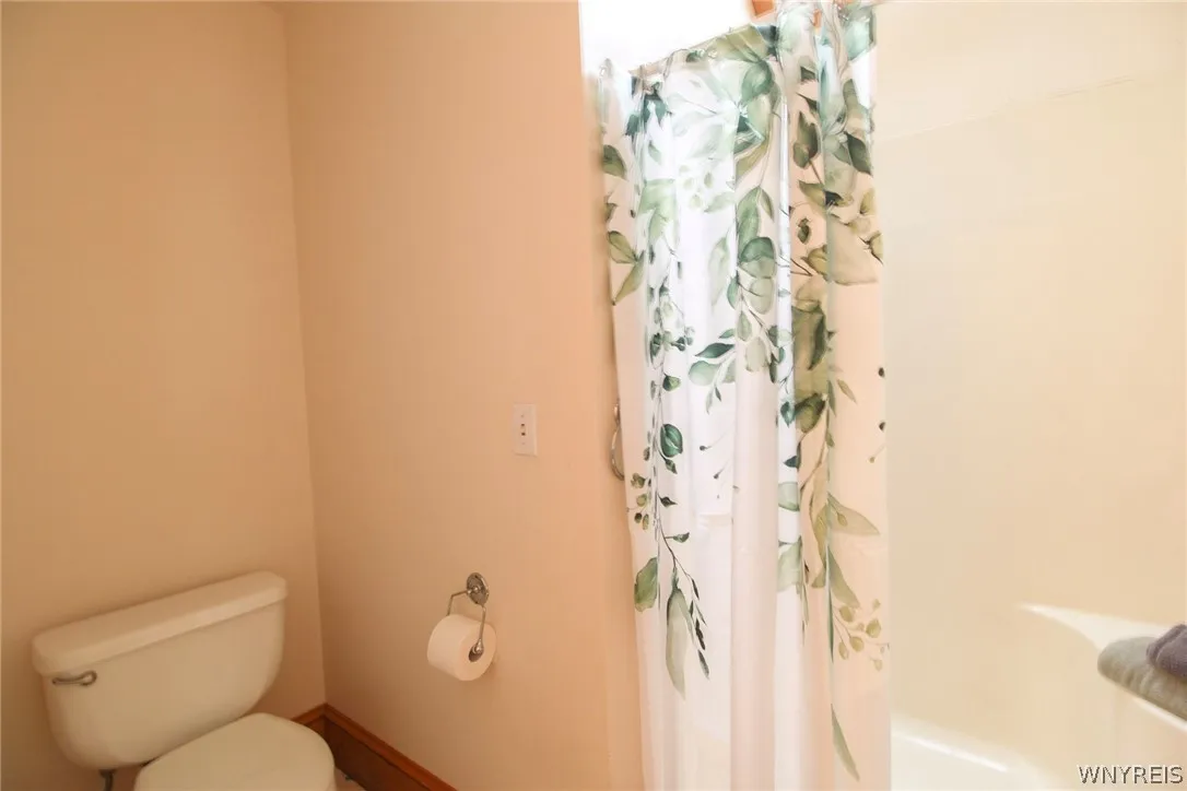 512 Ohio Street, Ridgeway, New York 14103, Ridgeway, New York 14103, 4 Bedroom Bedrooms, 7 Room Rooms,1 BathroomBathrooms,Residential,For Sale,512 Ohio Street, Ridgeway, New York 14103,0,B1718468