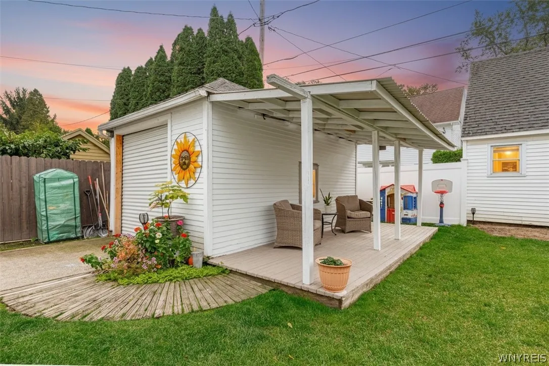 48 Morrow Avenue, Lockport City, New York 14094, Lockport City, New York 14094, 3 Bedroom Bedrooms, 10 Room Rooms,1 BathroomBathrooms,Residential,For Sale,48 Morrow Avenue, Lockport City, New York 14094,0,B1719251