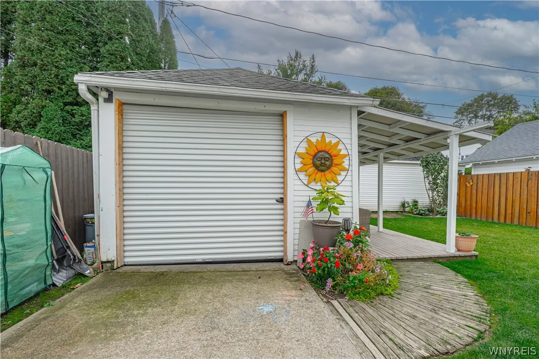 48 Morrow Avenue, Lockport City, New York 14094, Lockport City, New York 14094, 3 Bedroom Bedrooms, 10 Room Rooms,1 BathroomBathrooms,Residential,For Sale,48 Morrow Avenue, Lockport City, New York 14094,0,B1719251
