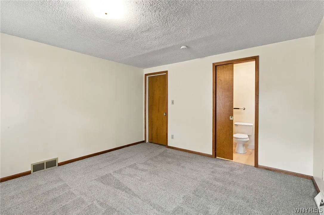 3162 Bieler Road, Orchard Park, New York 14127, Orchard Park, New York 14127, 2 Bedroom Bedrooms, 6 Room Rooms,2 BathroomBathrooms,Residential,For Sale,3162 Bieler Road, Orchard Park, New York 14127,0,B1719025