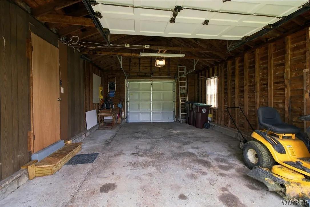 3162 Bieler Road, Orchard Park, New York 14127, Orchard Park, New York 14127, 2 Bedroom Bedrooms, 6 Room Rooms,2 BathroomBathrooms,Residential,For Sale,3162 Bieler Road, Orchard Park, New York 14127,0,B1719025