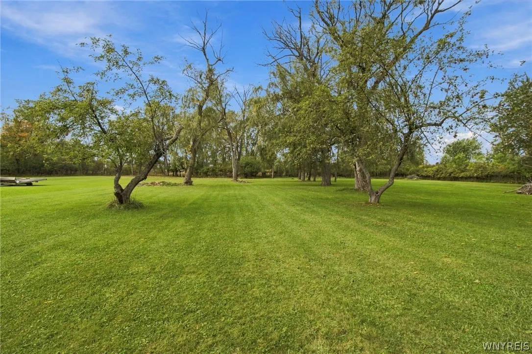 3162 Bieler Road, Orchard Park, New York 14127, Orchard Park, New York 14127, 2 Bedroom Bedrooms, 6 Room Rooms,2 BathroomBathrooms,Residential,For Sale,3162 Bieler Road, Orchard Park, New York 14127,0,B1719025