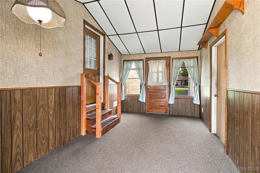 3162 Bieler Road, Orchard Park, New York 14127, Orchard Park, New York 14127, 2 Bedroom Bedrooms, 6 Room Rooms,2 BathroomBathrooms,Residential,For Sale,3162 Bieler Road, Orchard Park, New York 14127,0,B1719025