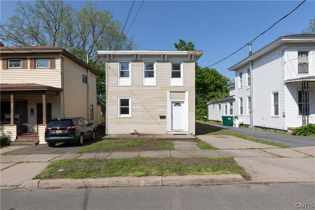 170 West 8th Street, Oswego, New York 13126, Oswego, New York 13126, 6 Bedroom Bedrooms, ,2 BathroomBathrooms,Residential,For Sale,170 West 8th Street, Oswego, New York 13126,0,S1719413