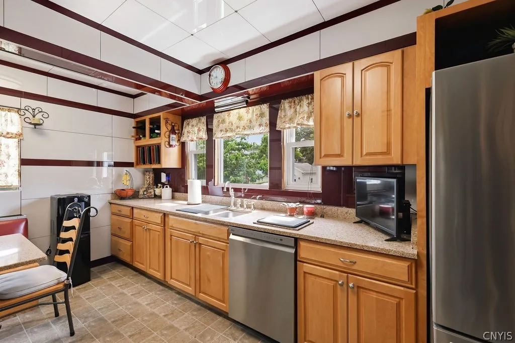 300 Malverne Drive, Syracuse, New York 13208, Syracuse, New York 13208, 3 Bedroom Bedrooms, 8 Room Rooms,1 BathroomBathrooms,Residential,For Sale,300 Malverne Drive, Syracuse, New York 13208,0,S1719343