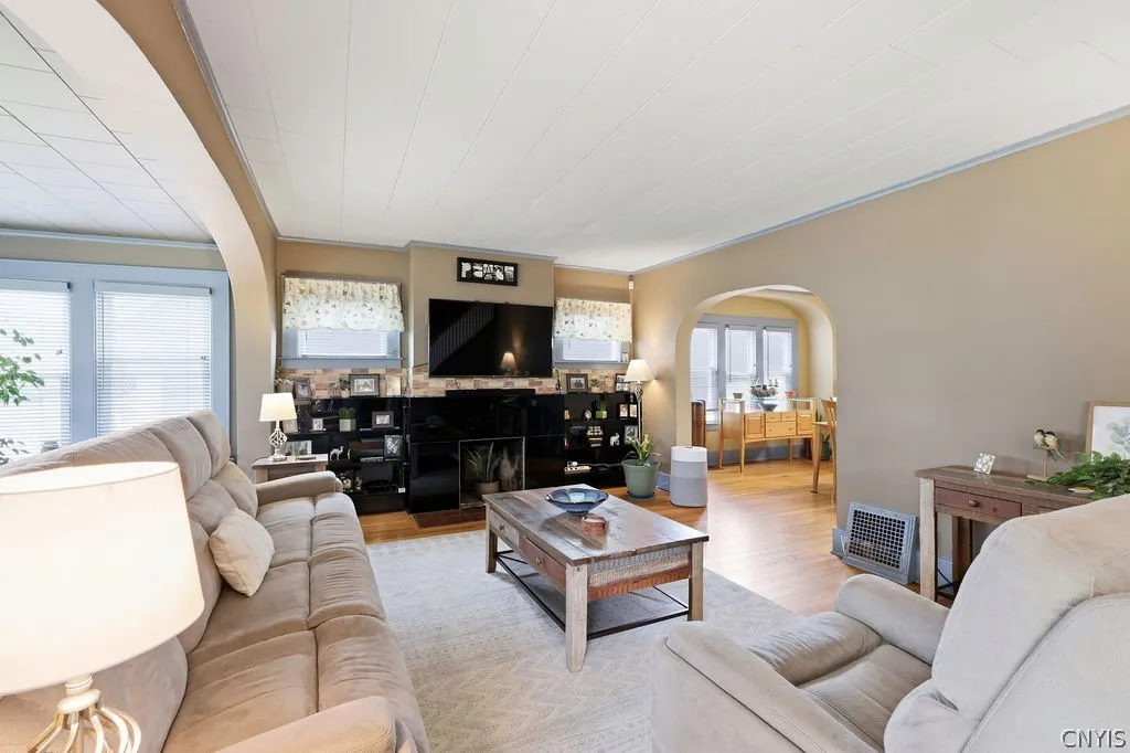 300 Malverne Drive, Syracuse, New York 13208, Syracuse, New York 13208, 3 Bedroom Bedrooms, 8 Room Rooms,1 BathroomBathrooms,Residential,For Sale,300 Malverne Drive, Syracuse, New York 13208,0,S1719343